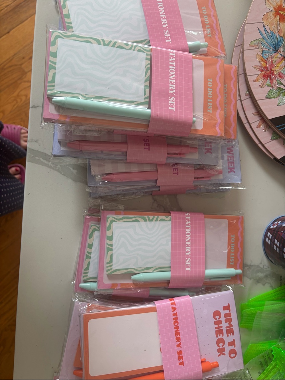 10 Cute Pastel Stationery Set - Mint & Pink Pen with Note Cards